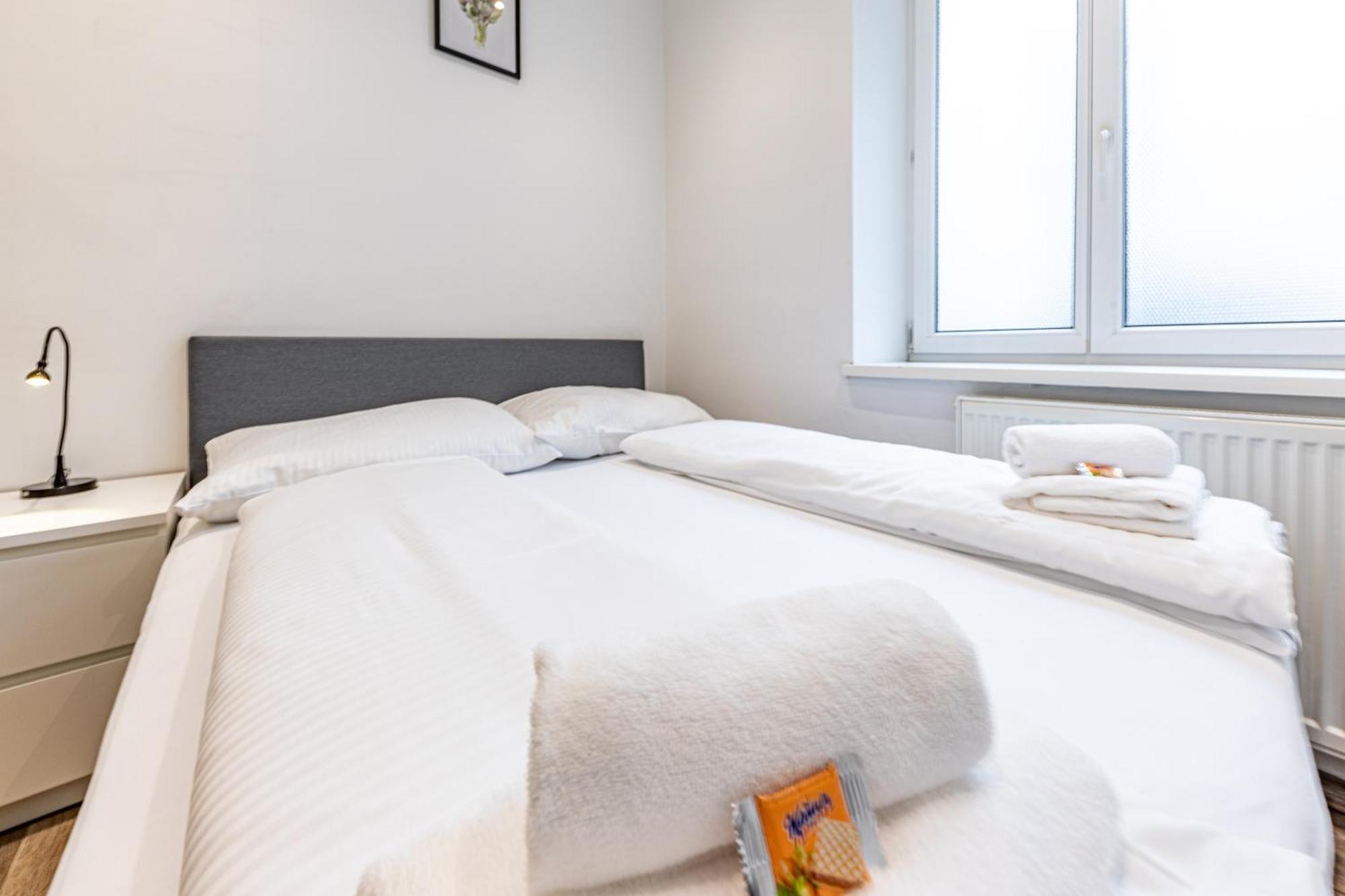 Central Hub Close To Main Station By Jr City Apartments Wenen Kamer foto